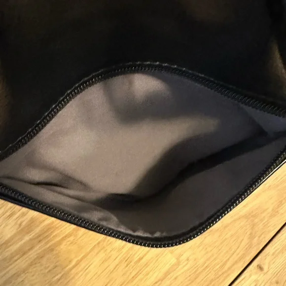 Black Crossbody Bag - Picture 6 of 10